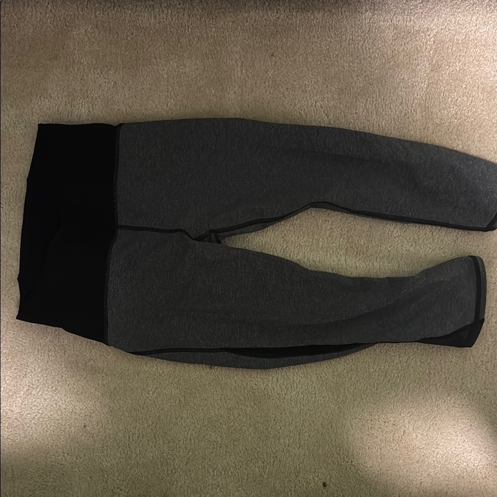 Lululemon size 6
